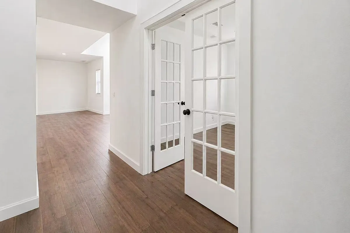 Building Photo - 1506 French Violet Way