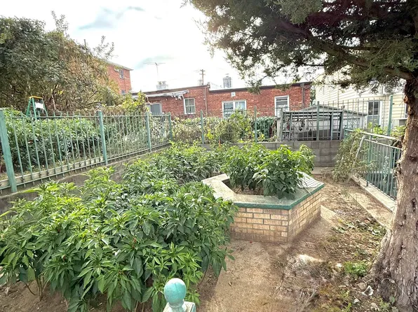 122-14 25th Avenue image 10 of 11