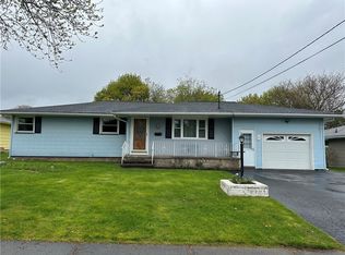 51 Leicestershire Rd, Rochester, NY 14621
