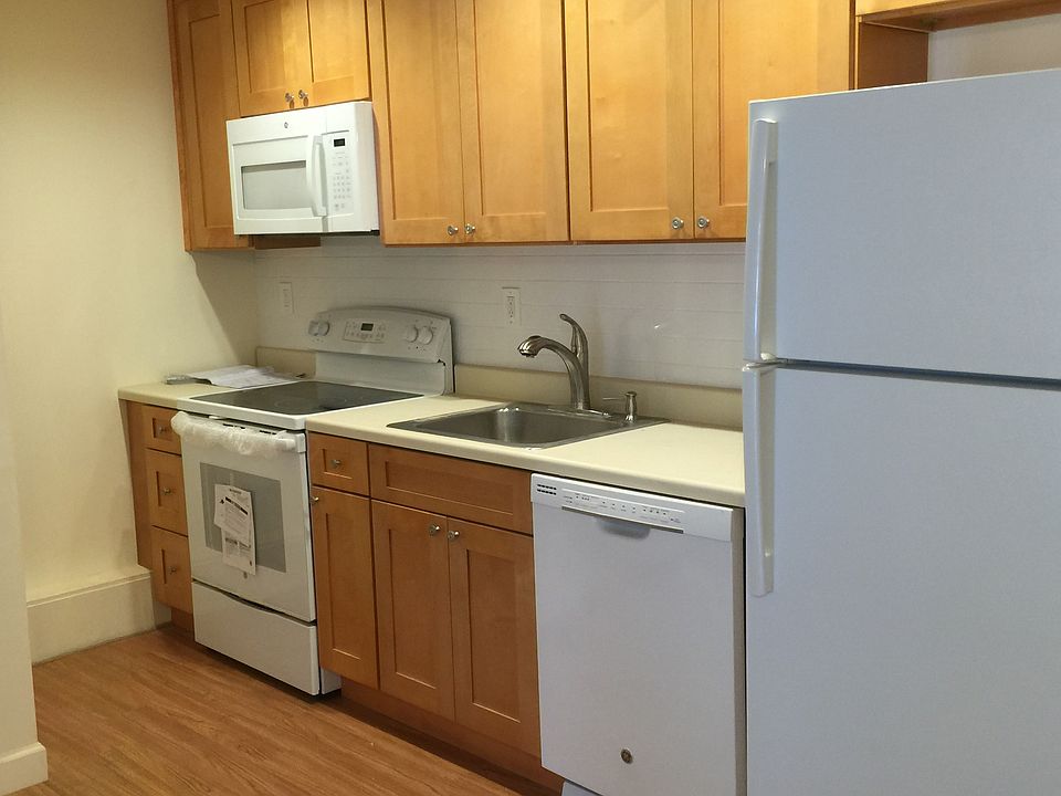 2nd image of 14 Church St APT H