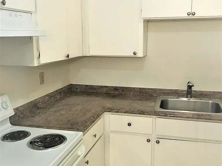 195 E Reed St #4 — Photo 5