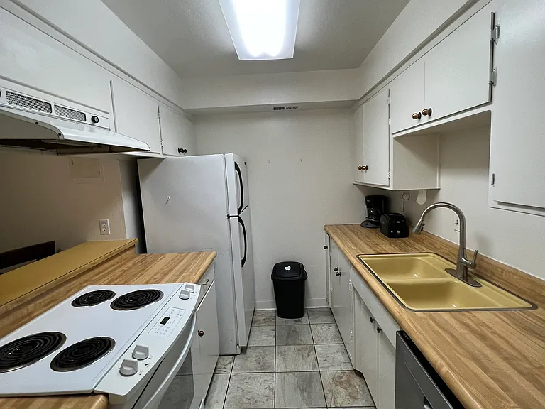 1168 Herbert Ave #C — Photo 7