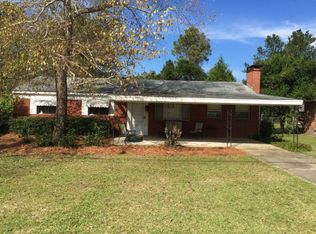 123 Gibbons St, Manning, SC 29102