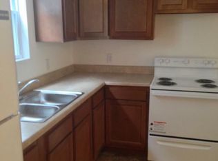 1531 4th Ave #D, Huntington, WV 25701