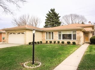 9241 Mango Ave, Morton Grove, IL 60053