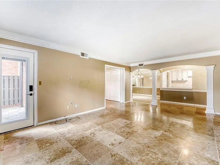 6851 Roswell Rd #M13 — Photo 7