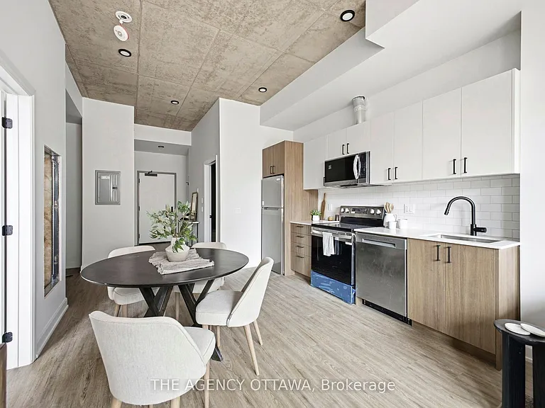 56 Bayswater Ave #302 — Photo 2