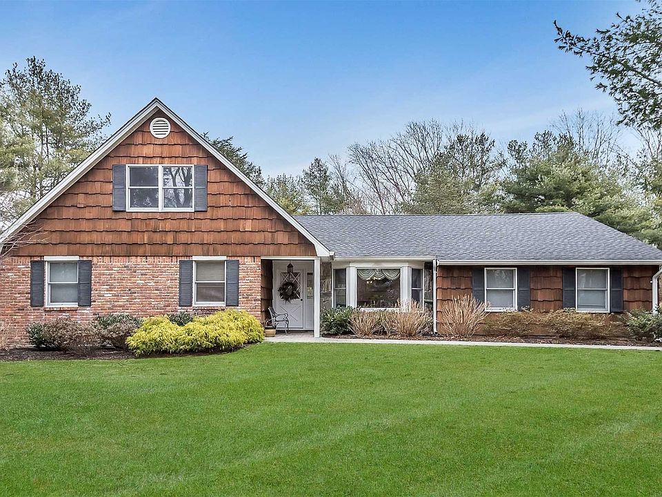 1st image of 16 Duffy Ln