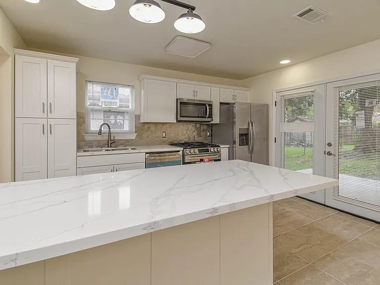 5003 Denoron Dr — Photo 6