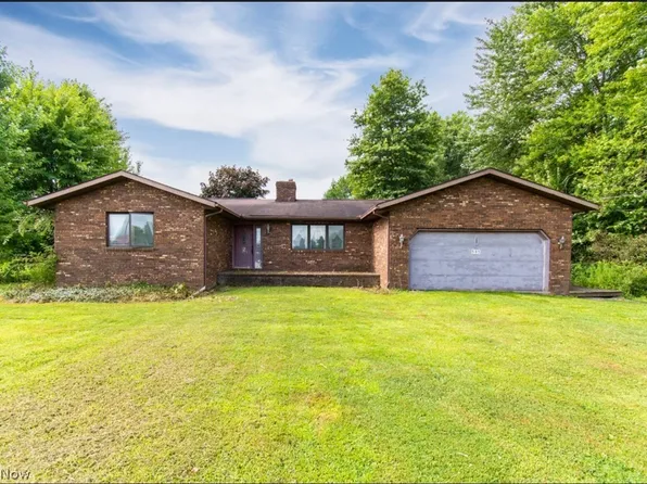 585 Mahan Denman Rd NW, Bristolville, OH 44402