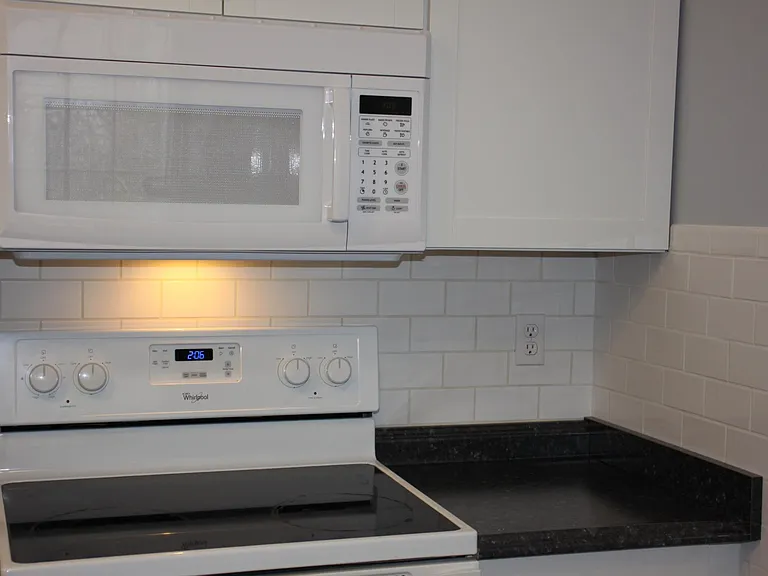 139 Birdwood Ct — Photo 7