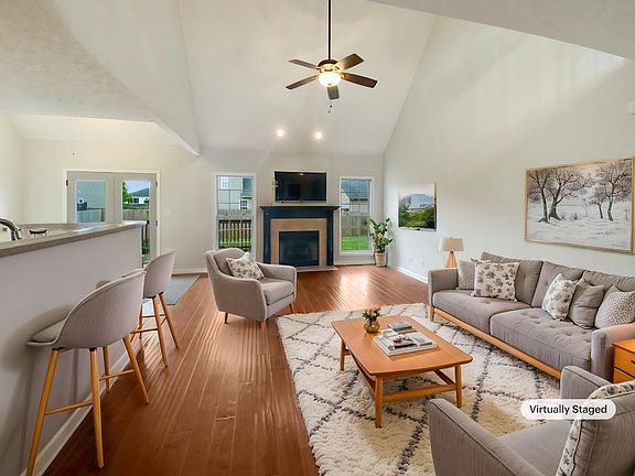 2nd image of 1530 Cobra Ln