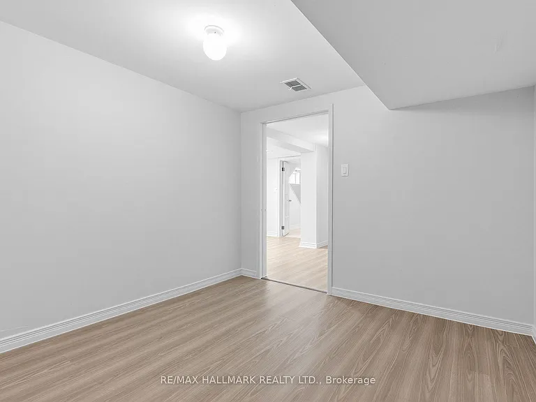 67 Trinnell Blvd #BSMNT — Photo 14
