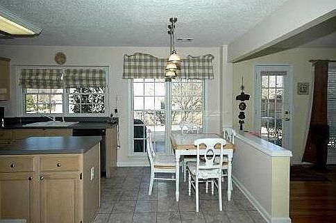 5th image of 4205 Ancroft Cir #4205