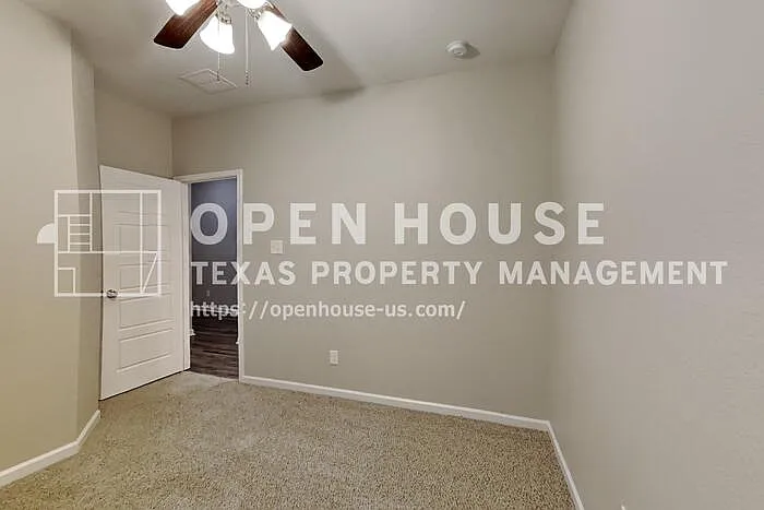 1260 Meridian Dr — Photo 14