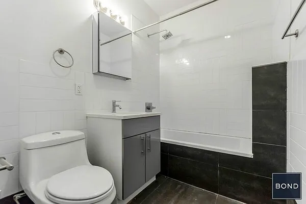 Rented by Bond New York | media 13