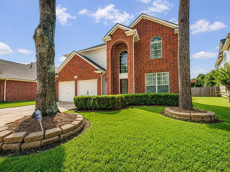 419 Thorpe Springs Dr — Photo 4