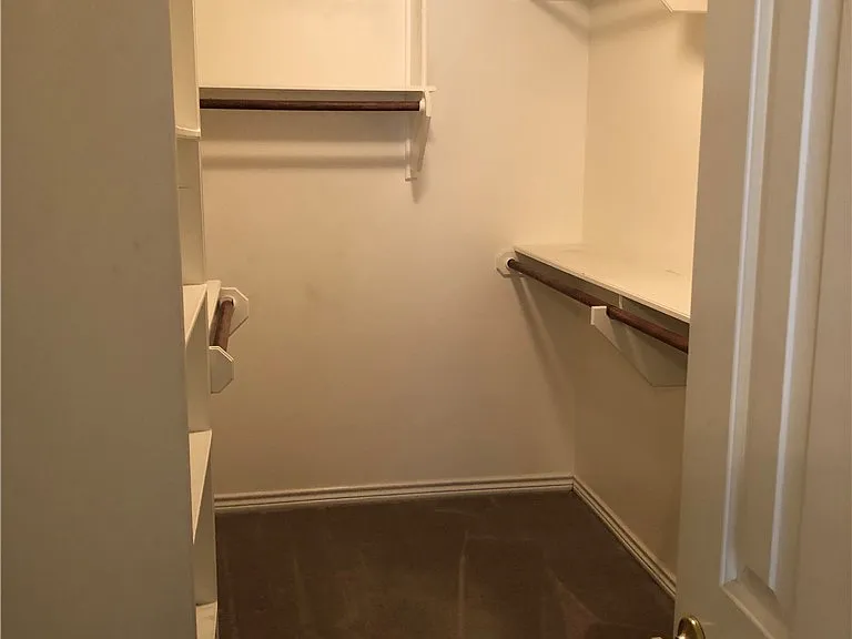 2379 Kendal Green Cir — Photo 16
