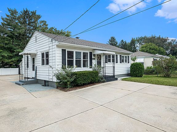 4th image of 5071 Mildred Ave SE