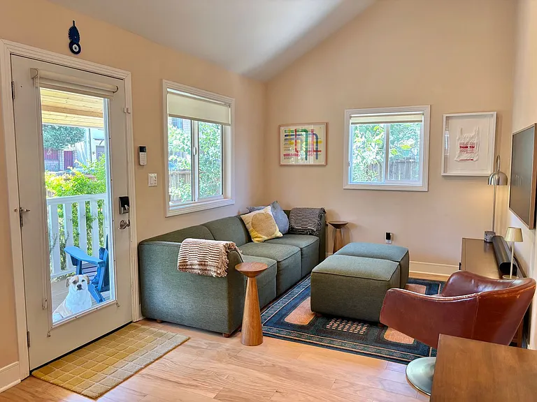 261 S Avenue 52 — Photo 10