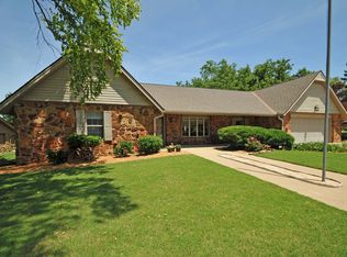 2640 Williamsburg St, Bartlesville, OK 74006