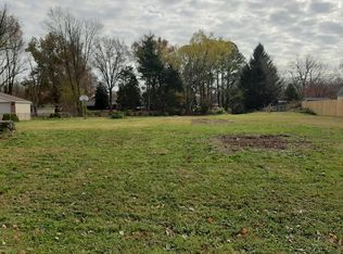 10411 S Dodge Ln, Louisville, KY 40272