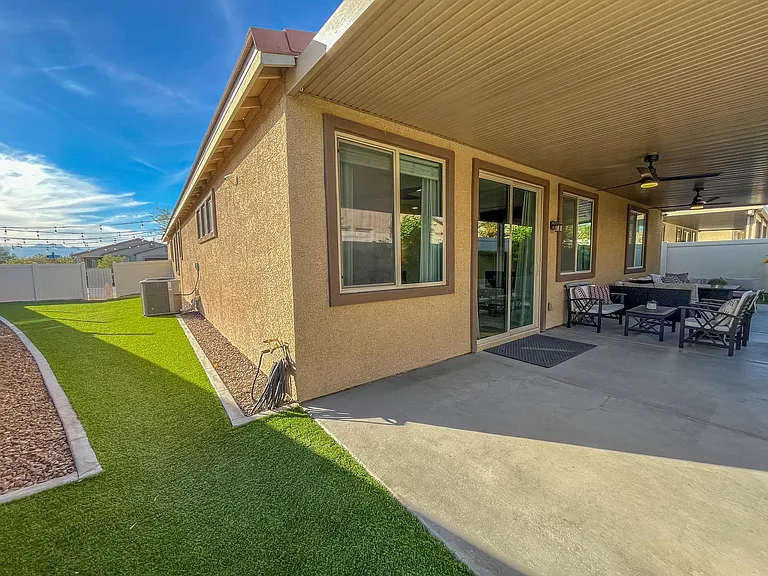 5620 Akula Bay St — Photo 35
