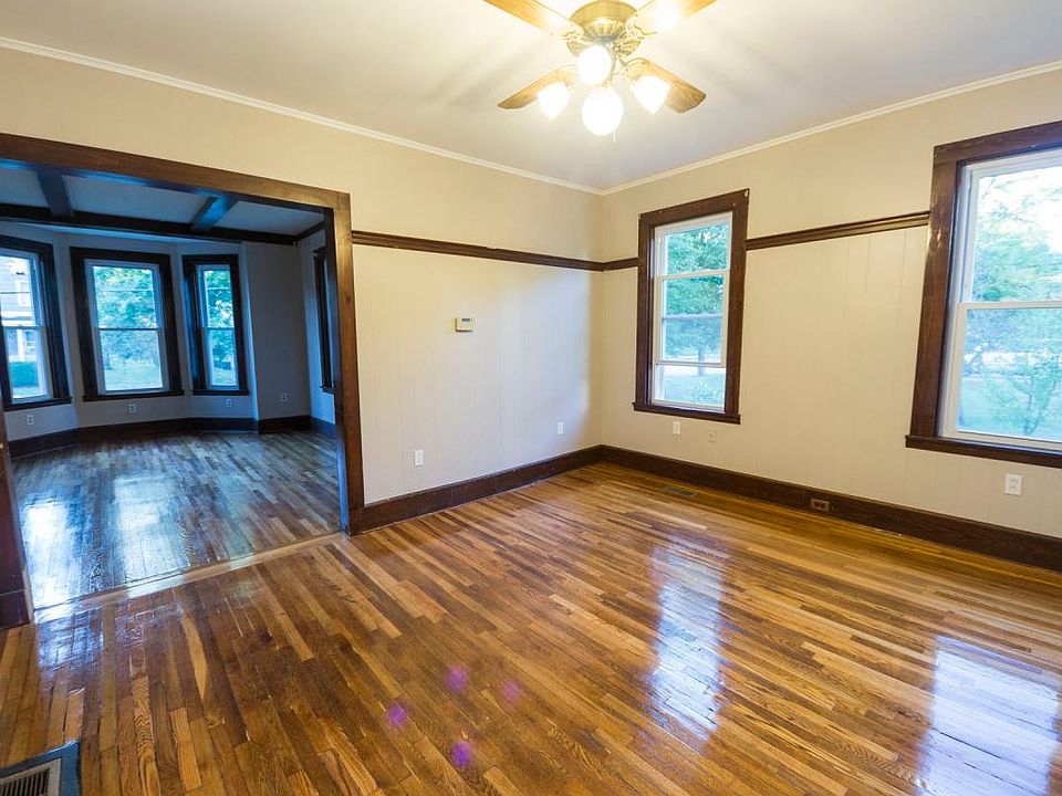 1st image of 23 Elliot St