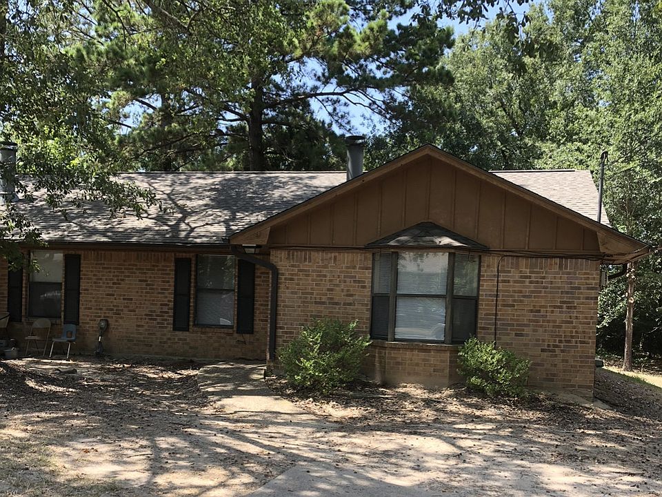 1st image of 15960 Shoshone Dr