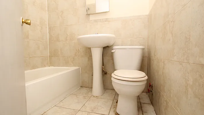 Rented by Nooklyn NYC LLC | media 9