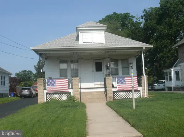 138 W Elbon Rd, Brookhaven, PA 19015