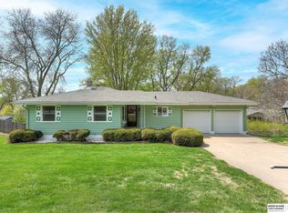 1702 S 93rd St, Omaha, NE 68124