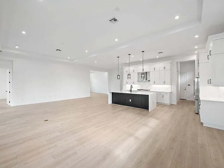 13613 Le Christine Dr — Photo 12