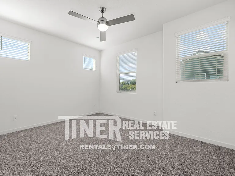 4152 Rotor Ln — Photo 21