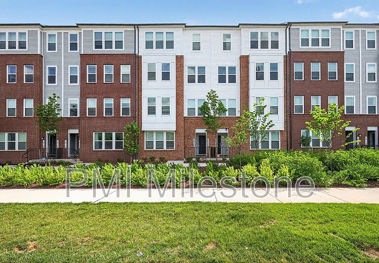 16162 Frederick Rd — Photo 2