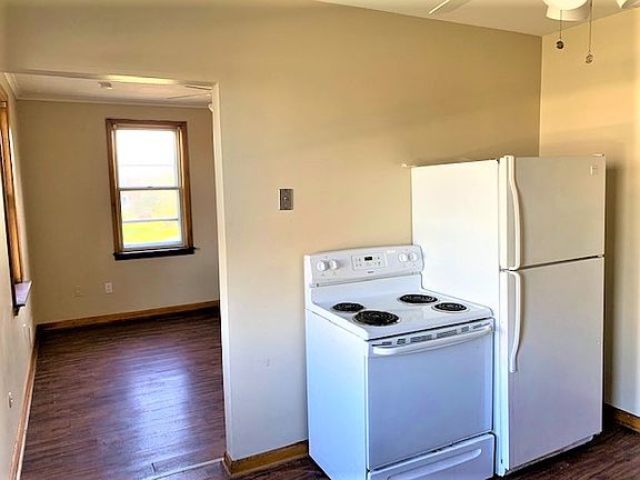 3rd image of 1909 Cudaback Ave #2-3
