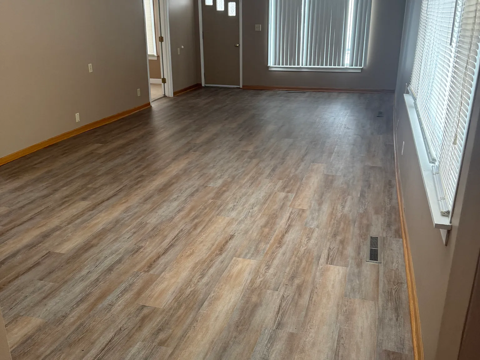 3 bed, 1300 sqft, $1,600 — Photo 3