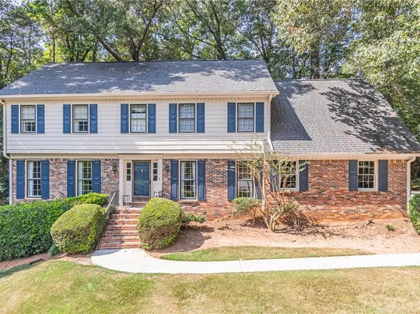 5787 Lebrown Ct, Stone Mountain, GA 30087