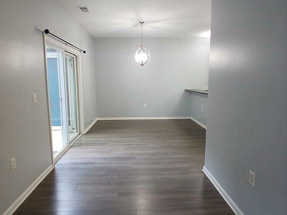 3rd image of 506 Trellis Trl #1