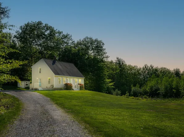 16 Taylor Lane, Gray, ME 04039