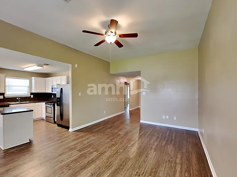 3926 Cloudbluff Ln — Photo 5