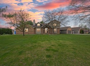 11351 Lakehaven Dr, White Lake, MI