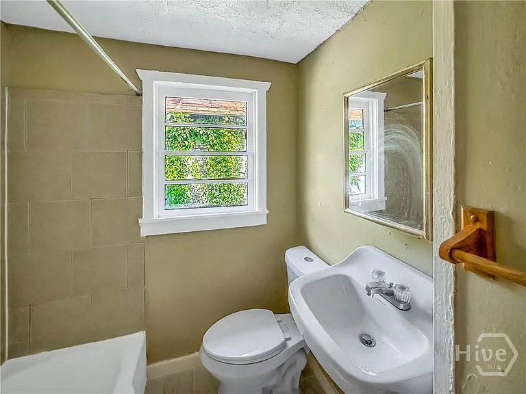 1204 Murphy Ave — Photo 13