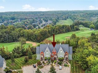 170 Snowbridge Way #222, The Blue Mountains, ON L9Y0V1