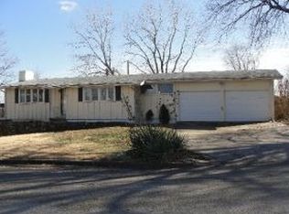 110 Mohawk Dr, Boonville, MO 65233