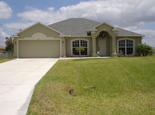 631 NE 2nd Pl, Cape Coral, FL 33909
