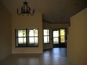 4th image of 6 Fernmeadow Ln