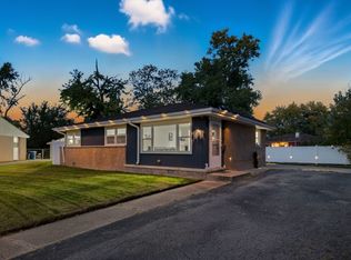 16047 Cambridge Ct, Markham, IL 60428