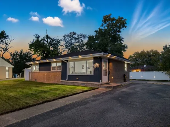 16047 Cambridge Ct, Markham, IL 60428