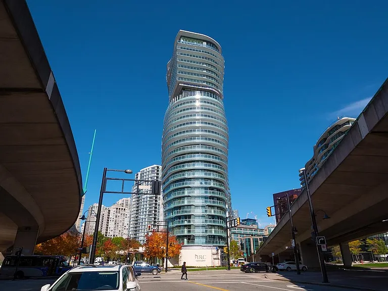 89 Nelson St #2403 — Photo 40